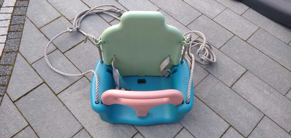 Huśtawka dla małego dziecka