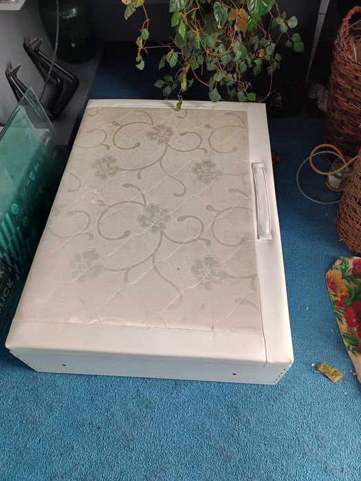 Диван лежак прикольний із шухлядою