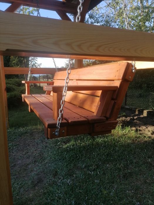 Huśtawki, bujaki, meble ogrodowe, architektura ogrodowa