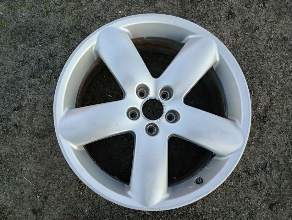 Peugeot volvo ford 18cali 5x108 8Jx18ch2 piasta 65,1mm ZAPAS