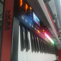 Akai Advance midi keyboard