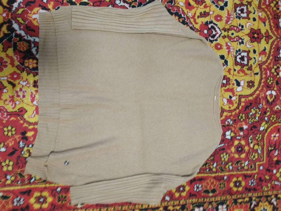 Женские свитера всё по 120 грн