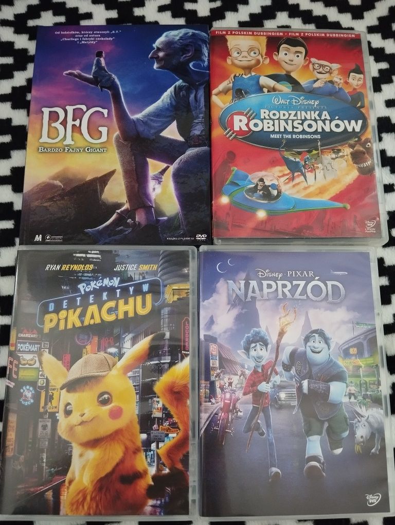 Pikachu, Naprzód , Rodzinka Robinsonów na dvd