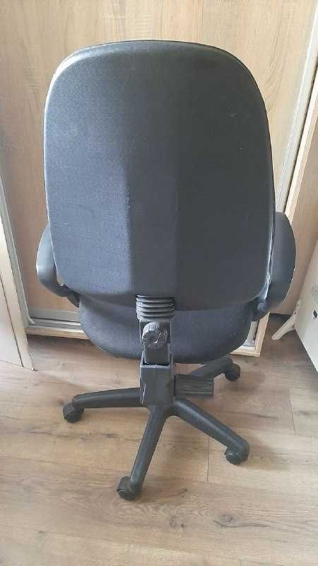 Офисное кресло, офисный стул, стул на колесиках, компьютерный стул