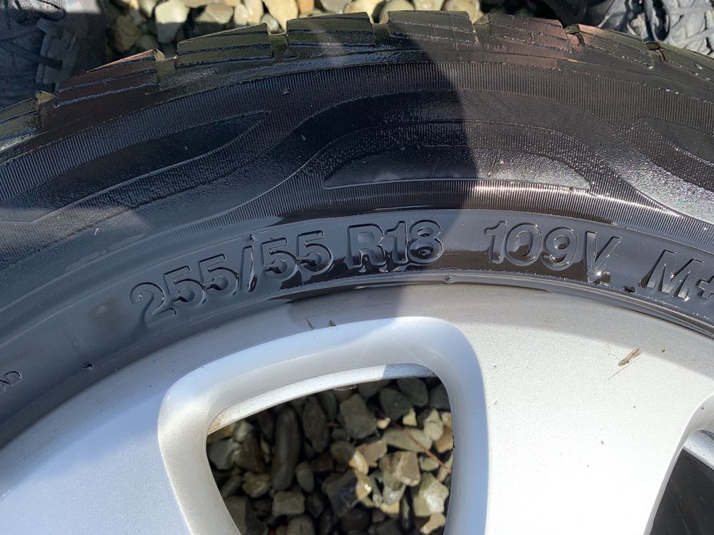 255/55R18 audi Q7 koła wielosezonowe opony