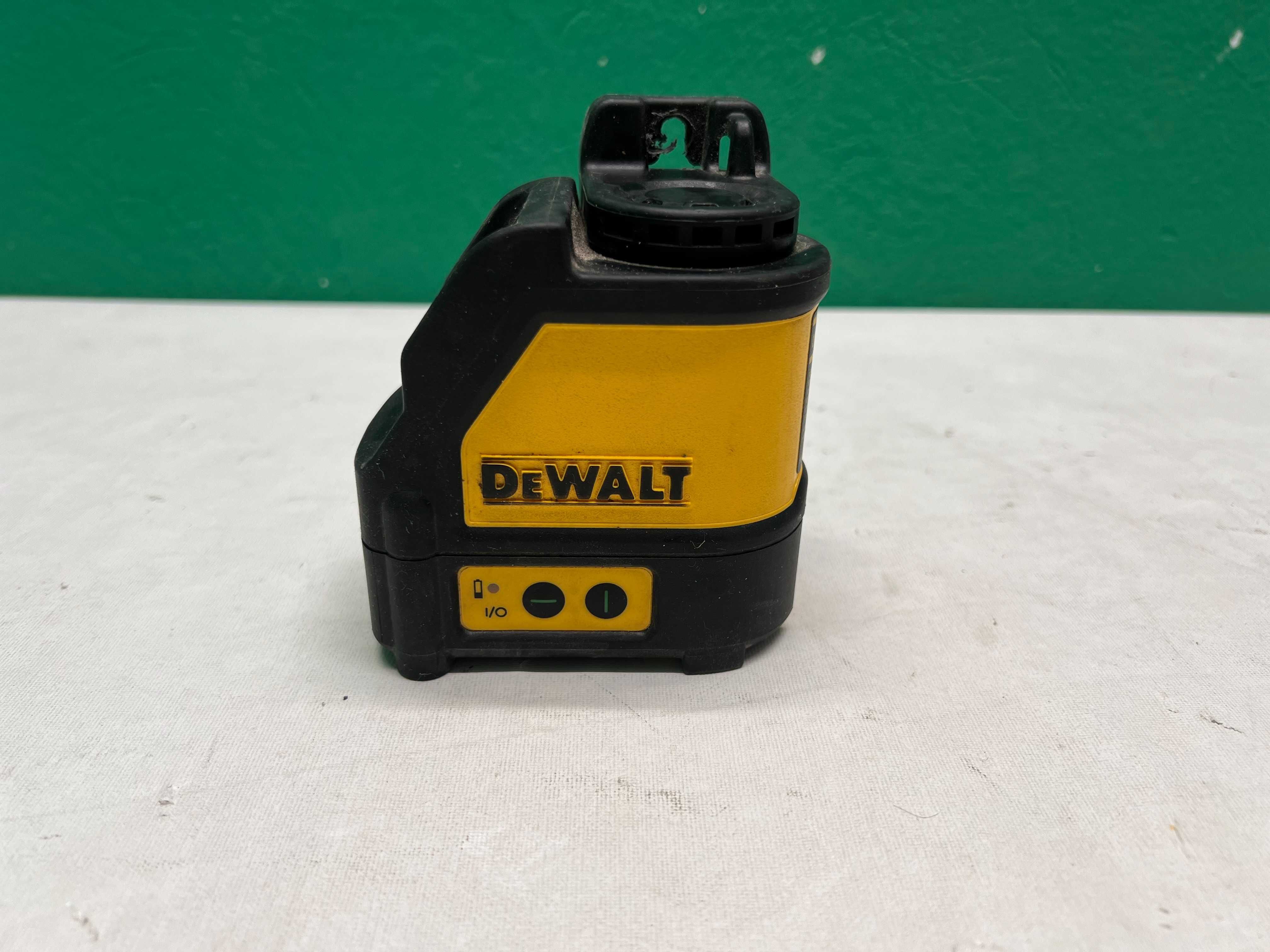 Laser krzyżowy DeWalt DW088CG zielony + walizka