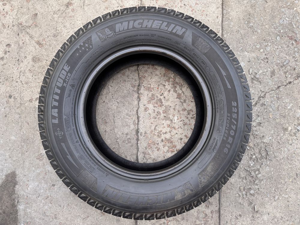 225/70 r16 Michelin Latitude X-ice XI2 зима (5+ мм.) комплект
