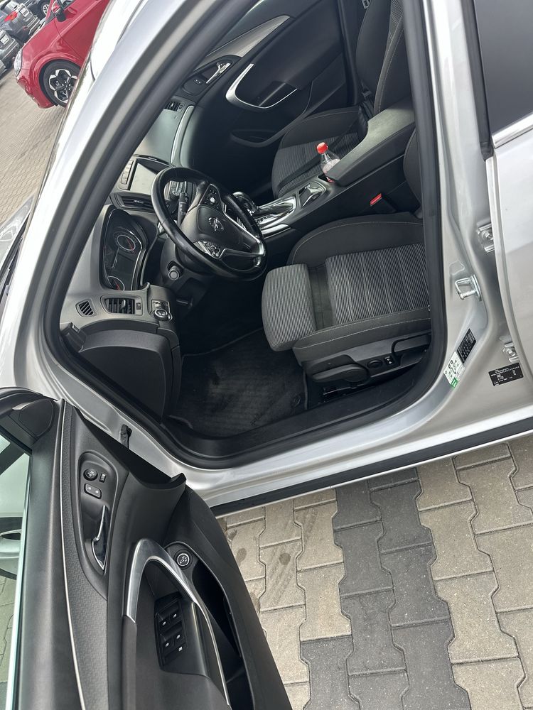 Opel Insignia 2.0 diesel automat