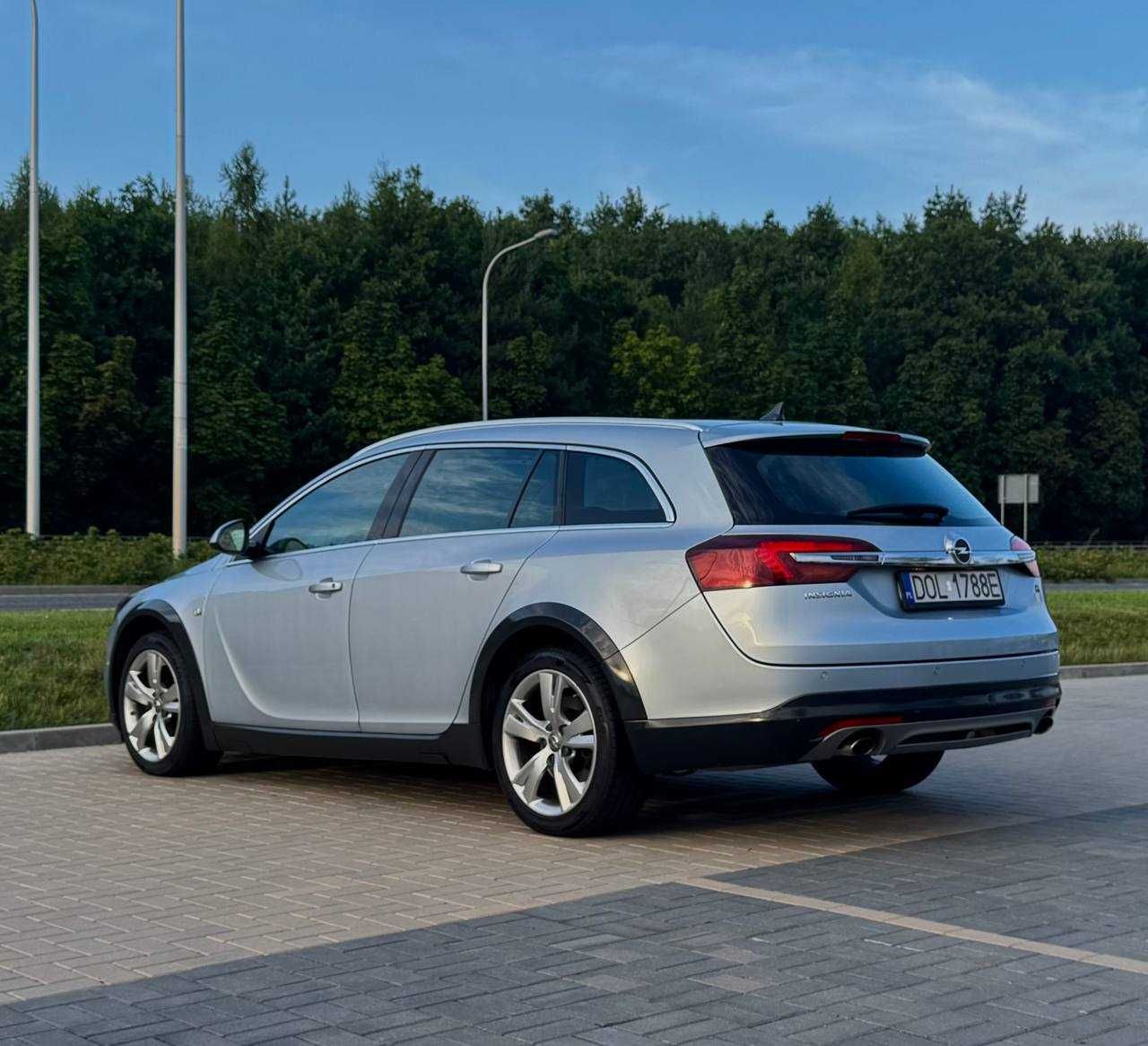 Opel Insignia Tourer SW4x4|2.0Turbo + LPG 250KM|Automat|CarPlay|2014