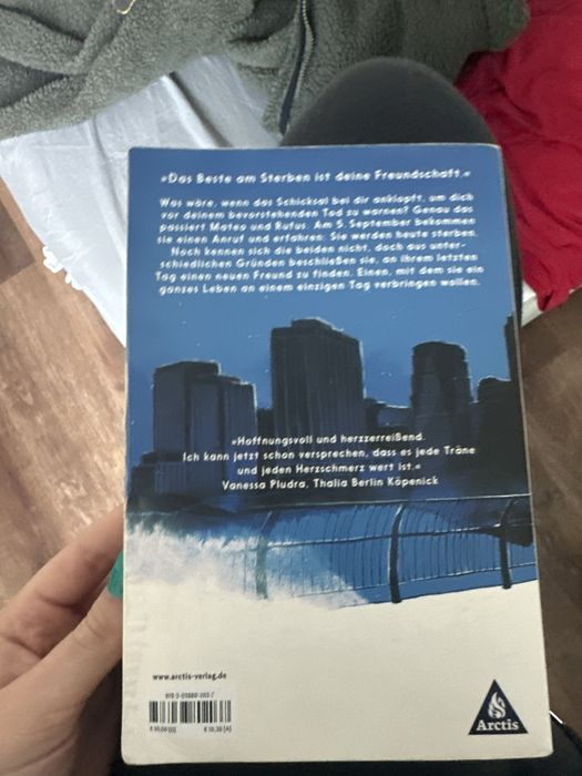 Am ende sterben wir sowieso - buch/livro