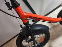Bicicleta infantil criança