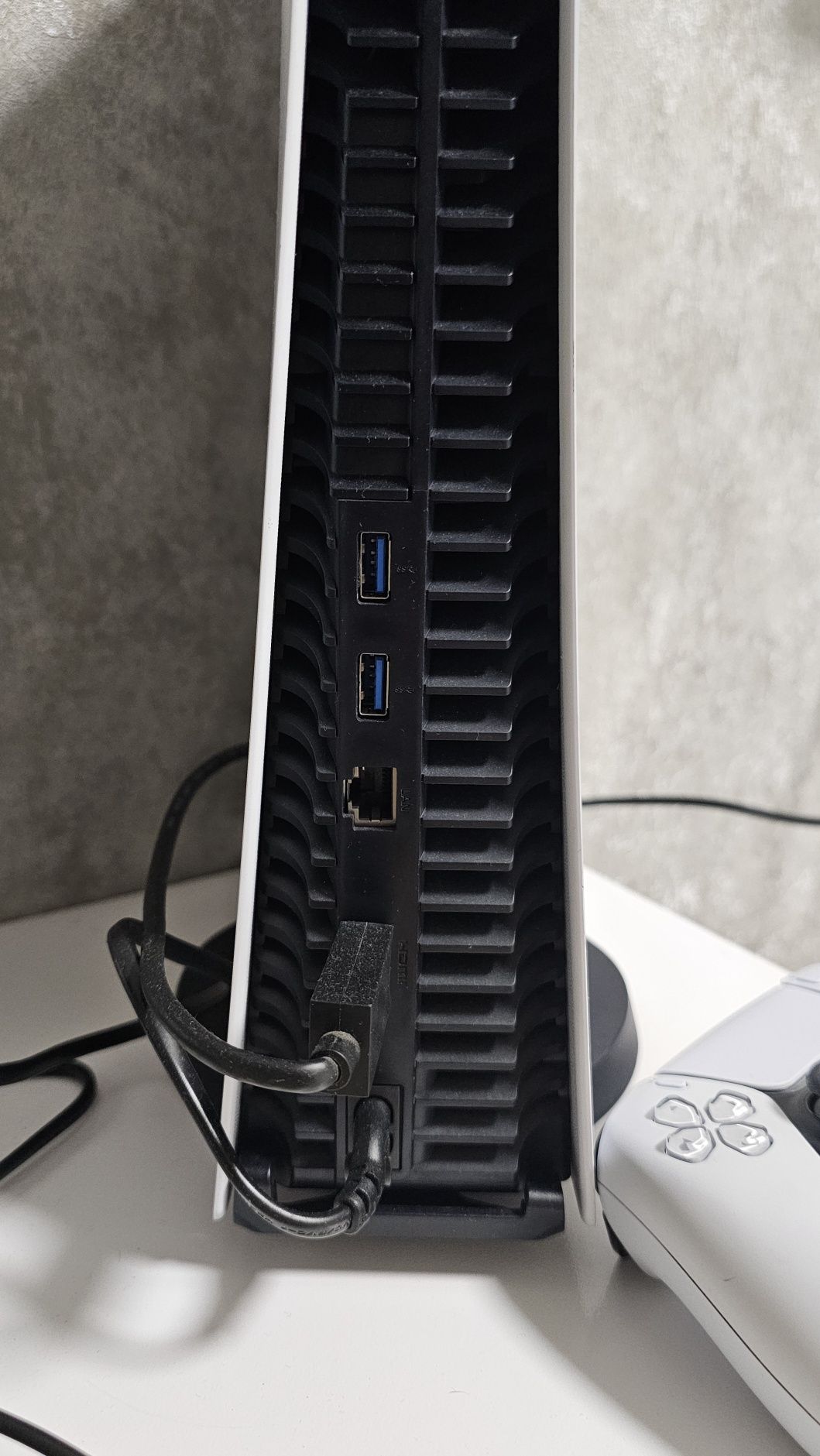 Playstation 5 825 gb + джойстик и коробка