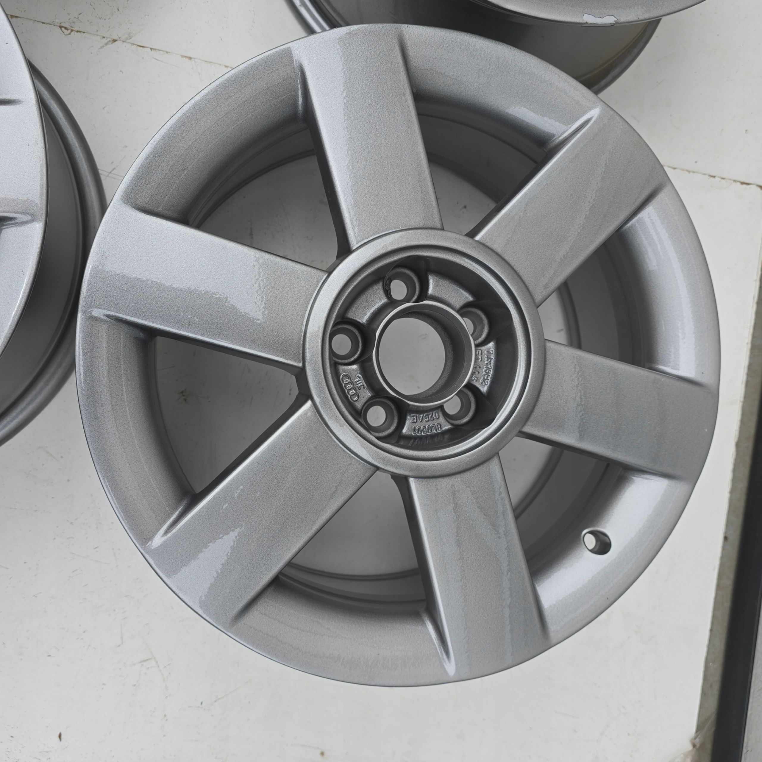 Audi A3 8L VW Golf iv 5X100 16'' 7.0J ET44.5 4X