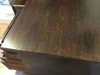 Stylowe biurko drewniane