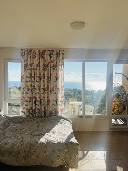 Болгарія, продаю студію 42 м2 , вид з вікна на мільйон