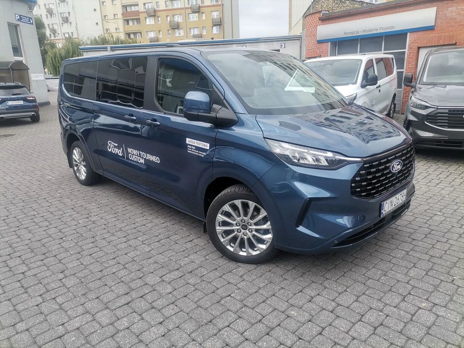Ford Tourneo Custom Titanium 2.0 Ecoblue 170KM DEMO FV23%