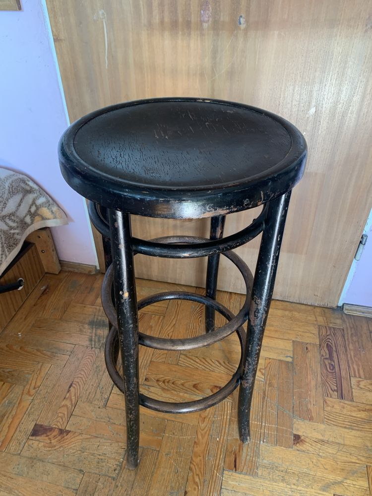 Drewniany Hoker Thonet