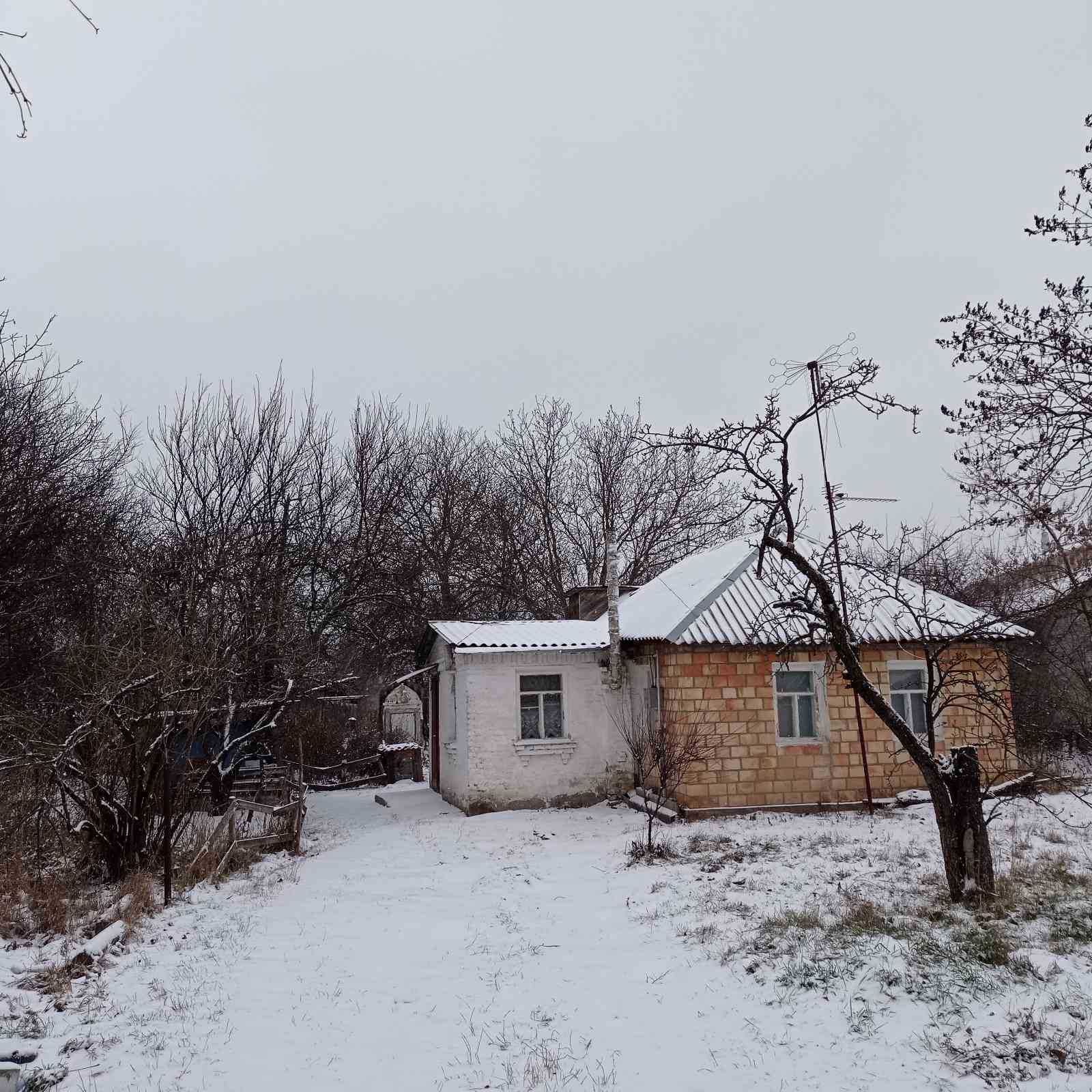 Продається невеликий житловий будинок в м.Василькові, Київської обл.