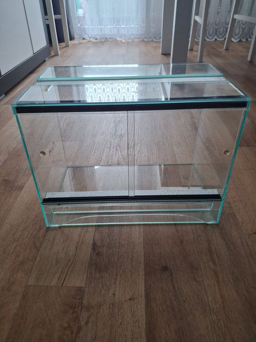 Sprzedam terrarium 40x25x30