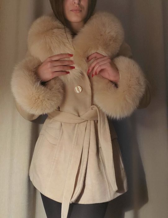 Пальто зима-осінь з хутром