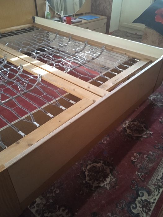 Продам двохспальне ліжко без матраців з підсвіткою