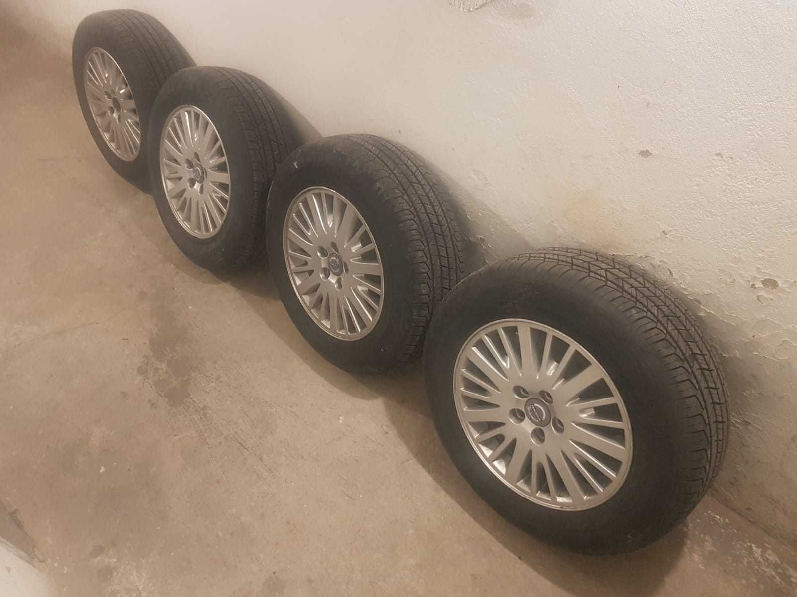 Koła zimowe Volvo letnie 215/65 R16 felgi ALU