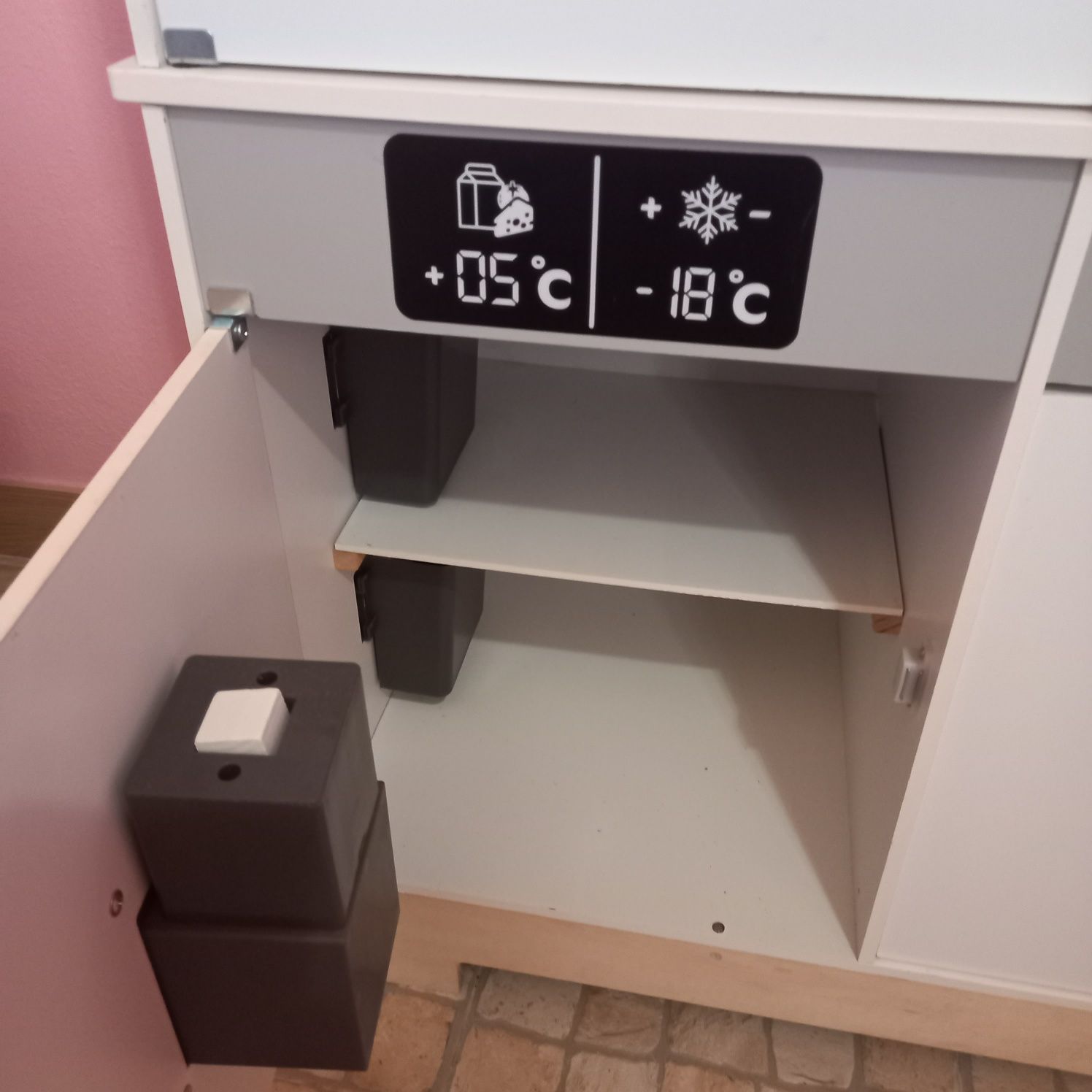 Cozinha em madeira para criança