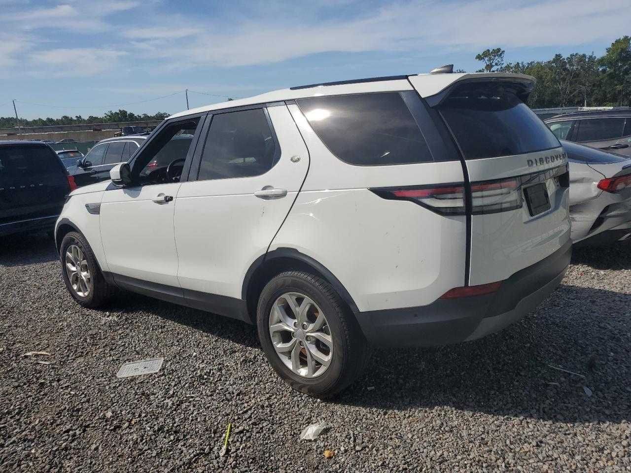 2020 Land Rover Discovery SE