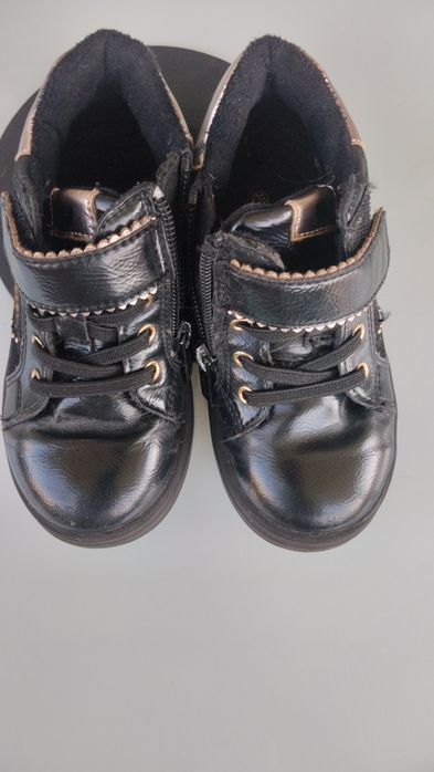 Buty dla dziewczynki