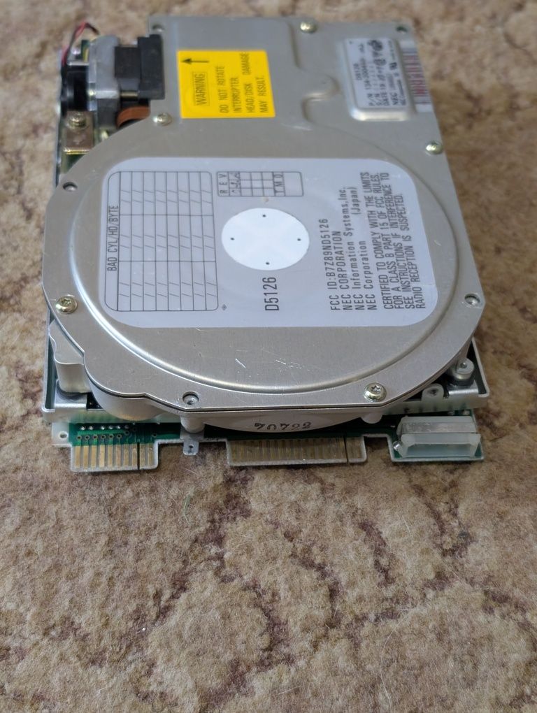 Вінтажний жорсткий диск NEC HDD  41 МБ 1987року