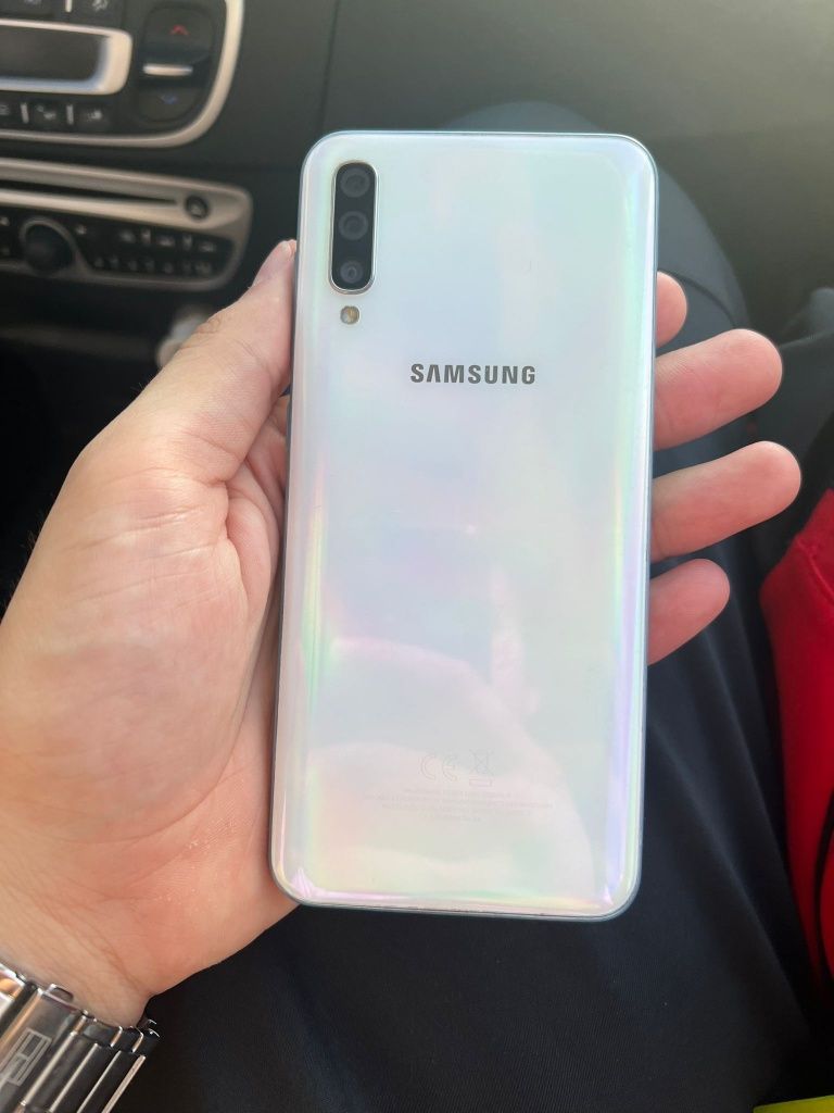 Samsung Galaxy A50