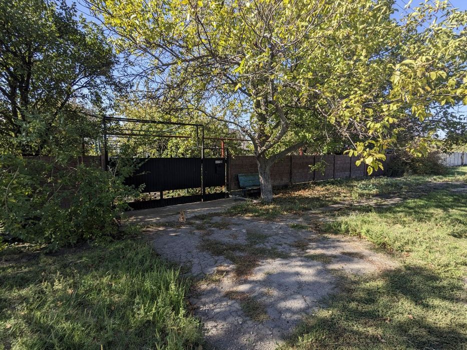 Продам будинок з магазином  20 км від Запоріжжя