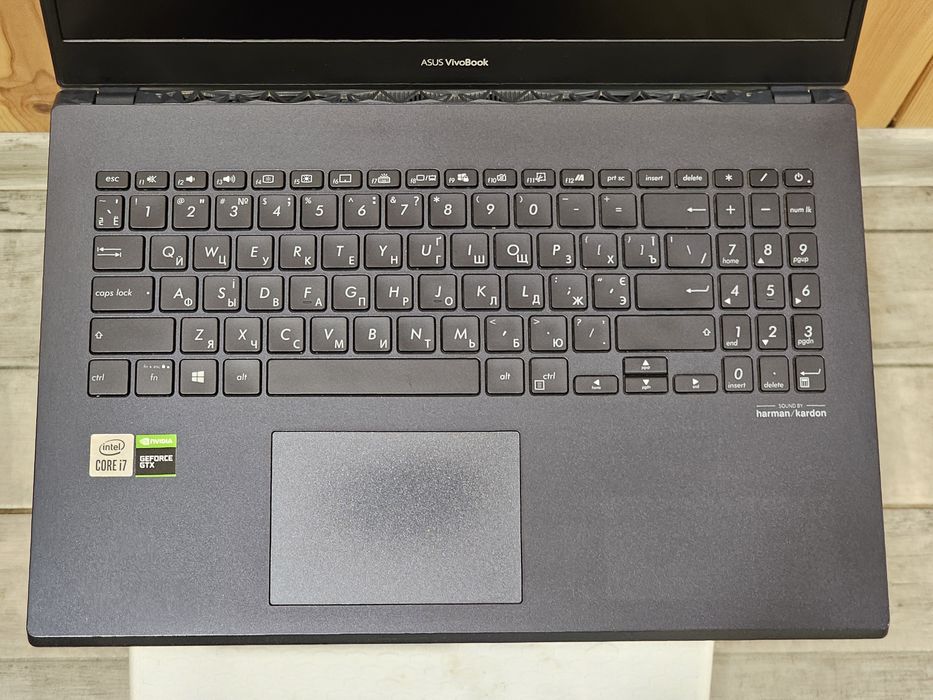 Asus Gaming 15.6"/i7 10870H 5GHz/GTX 1650/RAM 16GB/SSD 250GB