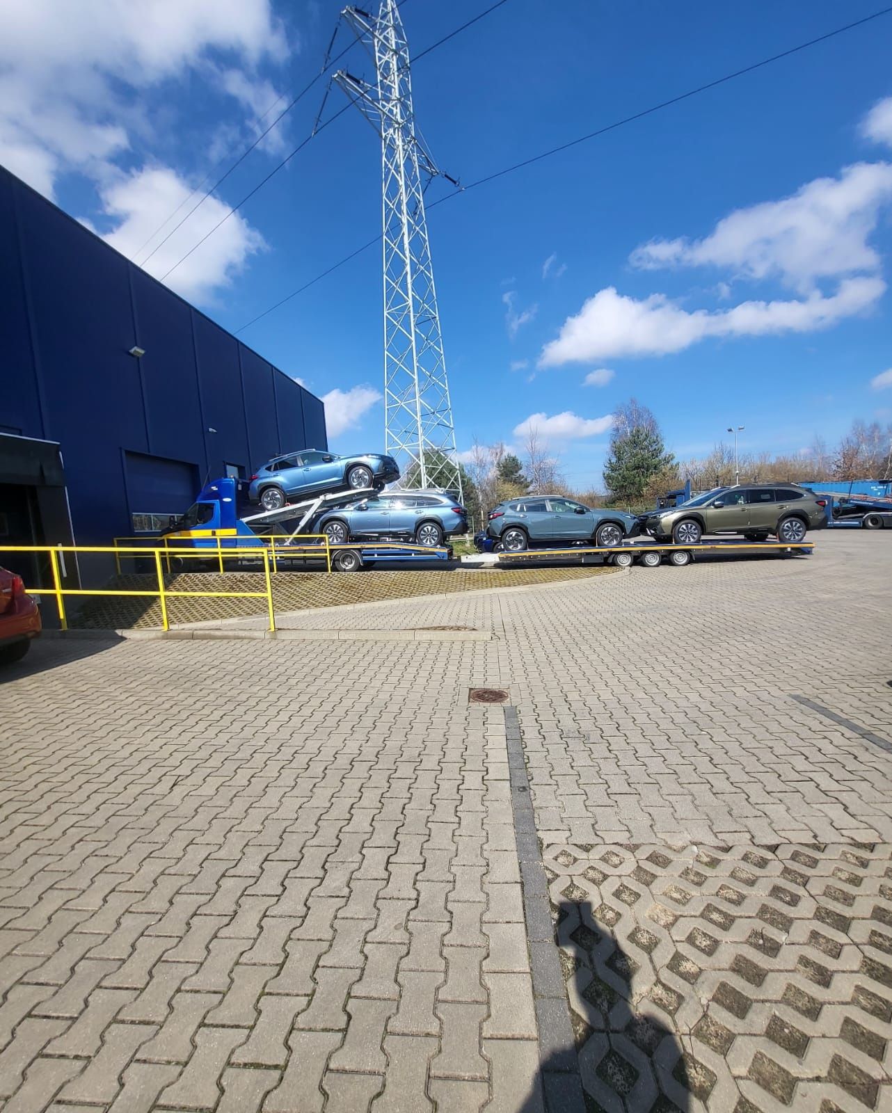 Transport pojazdów i maszyn