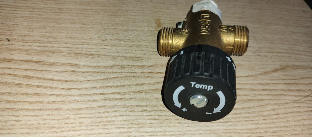 Вентиль трёхходовой смесительный