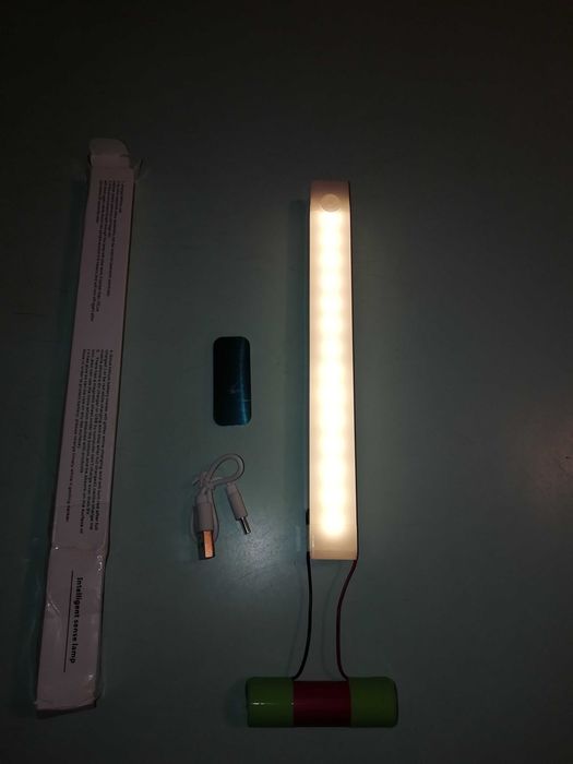 Сенсорний світильник з датчиком руху. З великим акумулятором