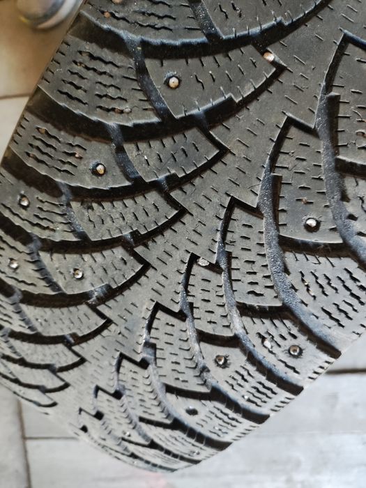 Шина nokian hakapelita 4 зима шип 215х65 р16