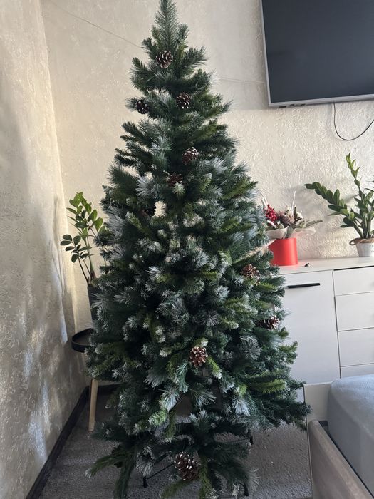Ялинка штучна пухнаста 170 см