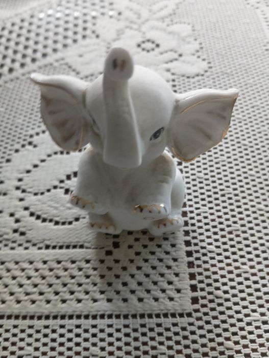 Figurka słoń z porcelany mała