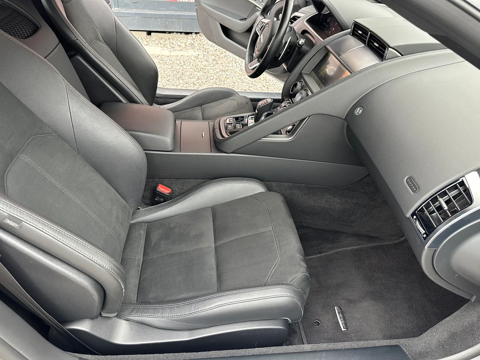 Jaguar F-Type F-Type 2.0 Turbo Benz 300 km R-Dynamic Salon PL 18.000 km Warszawa