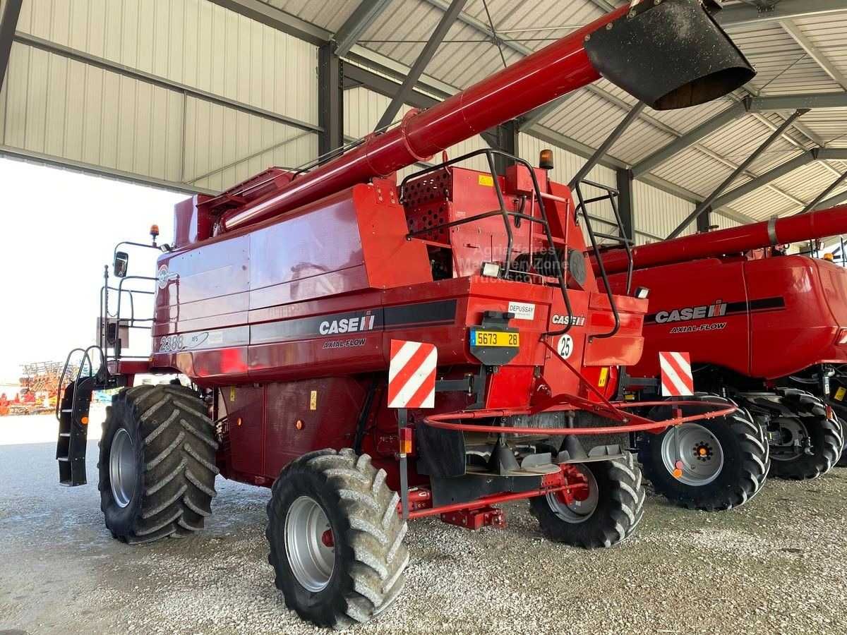 Комбайн Case IH 2388