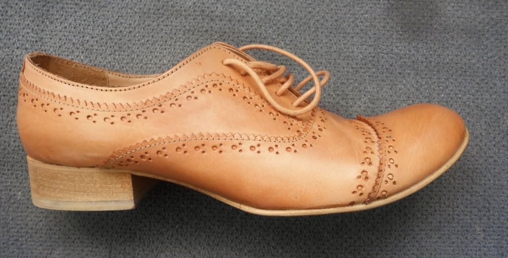 Piękne włoskie buty ze skóry Julia Monti 37/38