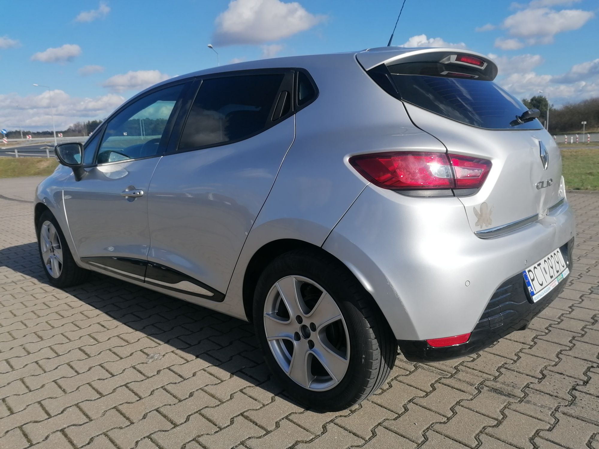 Renault Clio 1.2 16 V mały przebieg