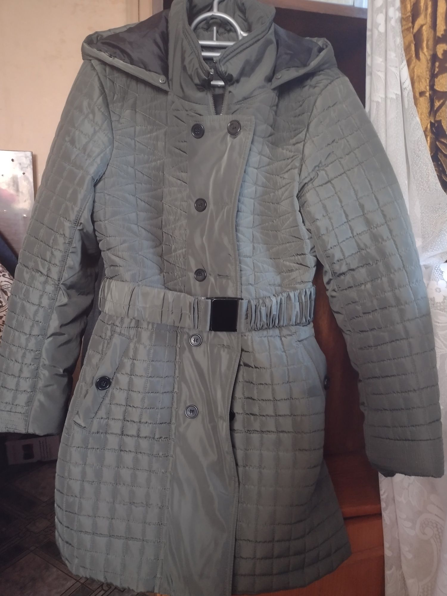 Продам дублёнку и куртки р 44