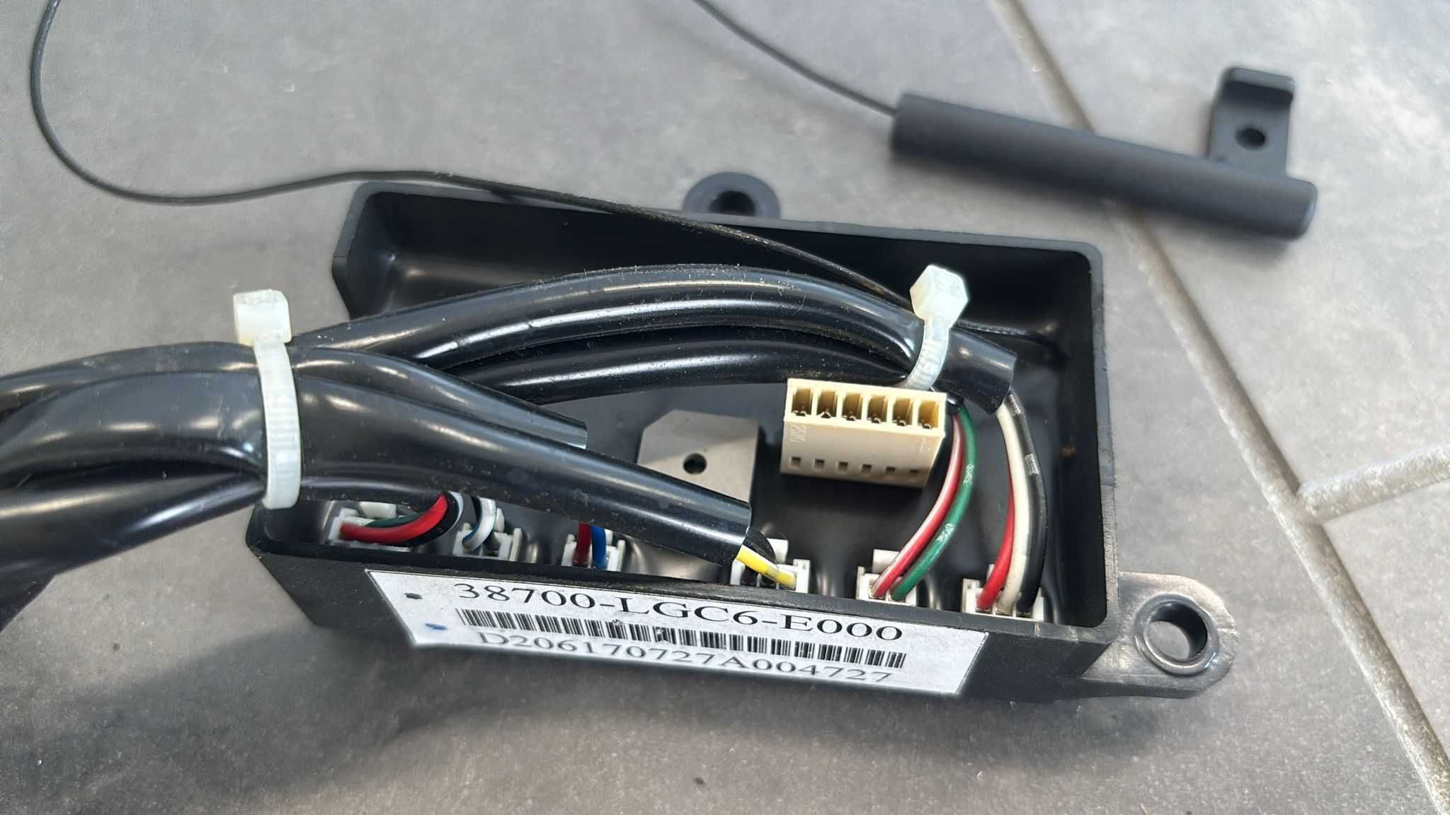 Moduł Sterujący Włącznika Zapłonu+2x Pilot Kymco AK 550. 17-23 [1026]