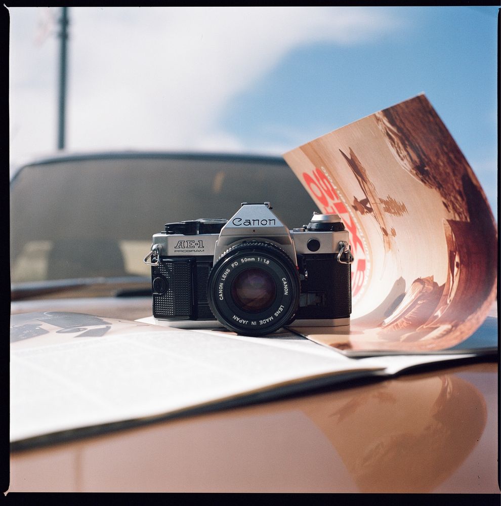 Canon AE-1 Program with nFD 50mm f1.8 стан нового