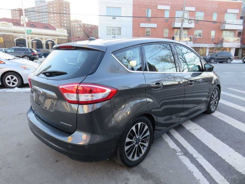 2017 Ford C-Max Titanium