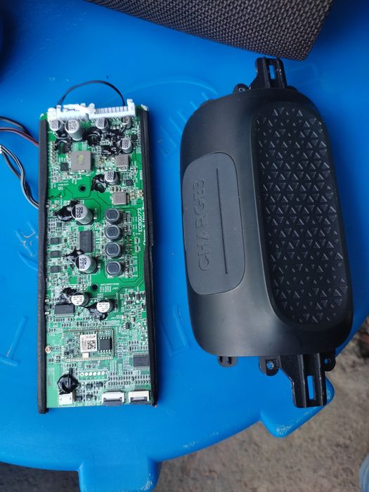 Розборка Jbl Charge 3 версія GGі TL.плата,бокові різинові динаміки