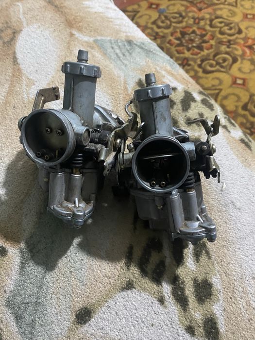 Продам карбюратори PZ 30 з прискорювальним насосом в хорошому стані.