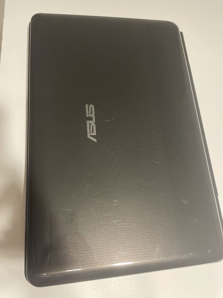 Laptop uszkodzony Asus